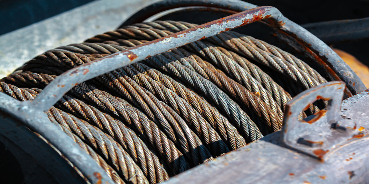 rusty cable steel